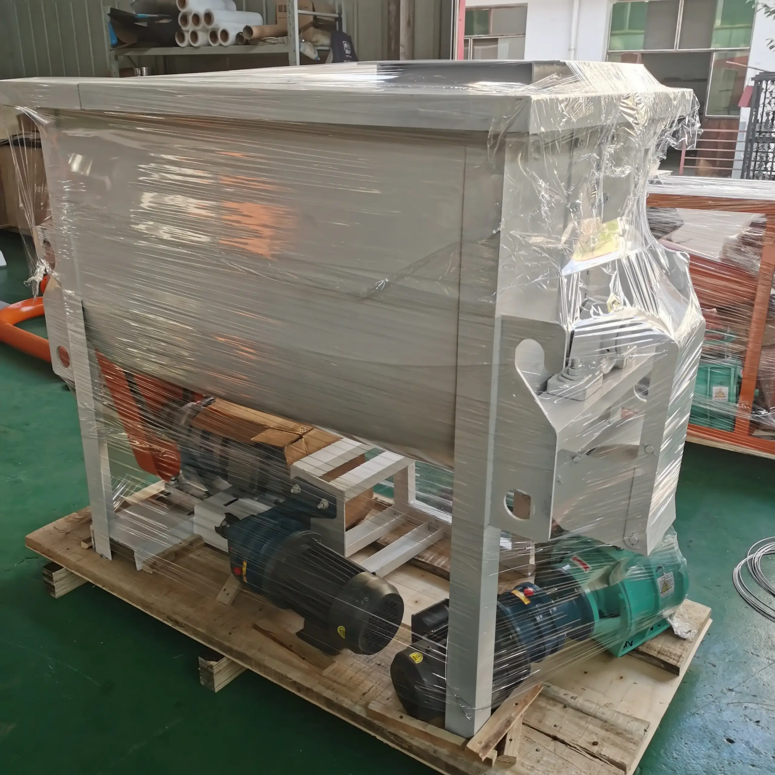 HS-150 fish feed mixer packing in wooden box